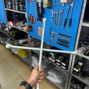 CHAVE RODA CRUZ 4 BOCAS 17X19 21X23 50CM (FOSCO)